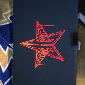 Jeffree star spiderweb mirror